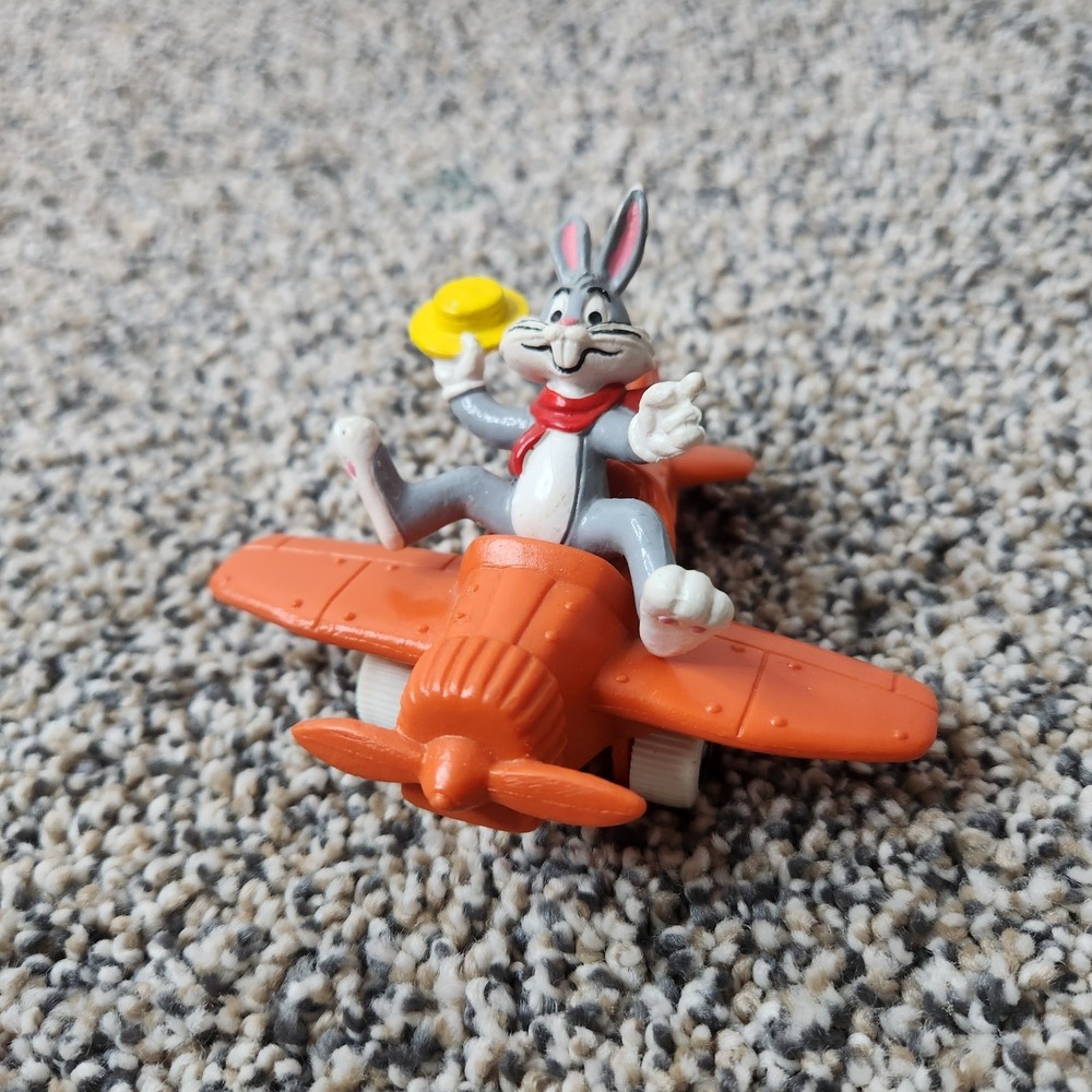 Bugs Bunny Airplane: BUGS Red/orange Looney Tunes BULLY 1983